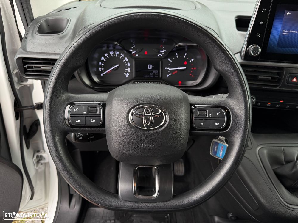 Toyota Proace City / 1.5D 100CV D4D - 11