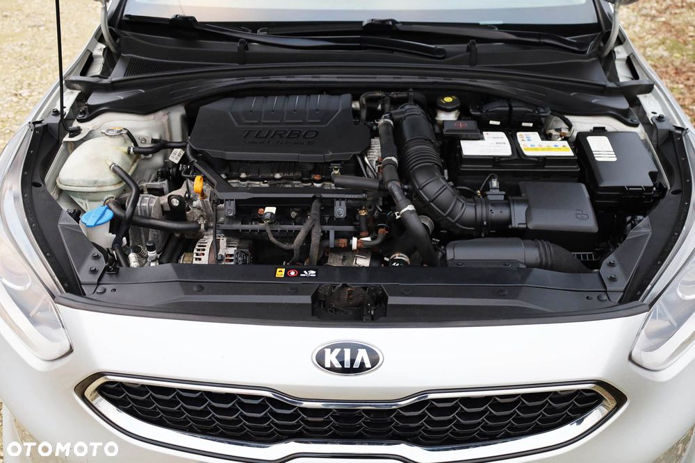 Kia Ceed 1.5 T-GDI M DCT - 11