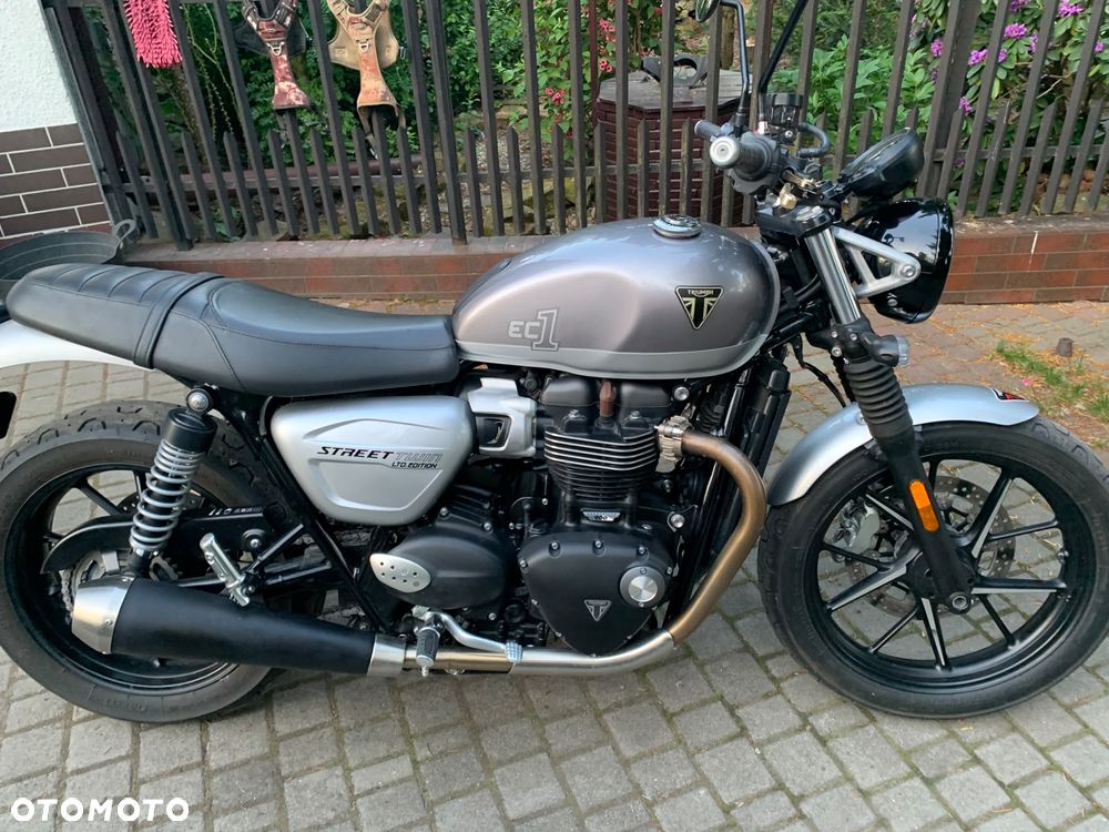 Triumph Street Twin - 1
