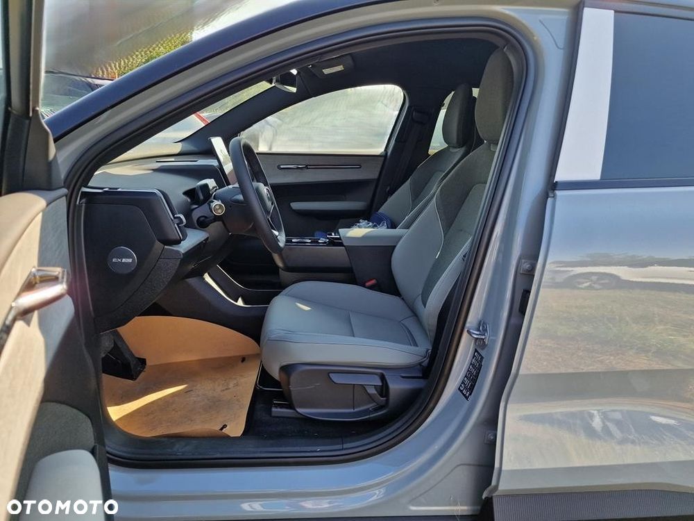 Volvo EX30 69kWh Single Motor Long Range Ultra - 11