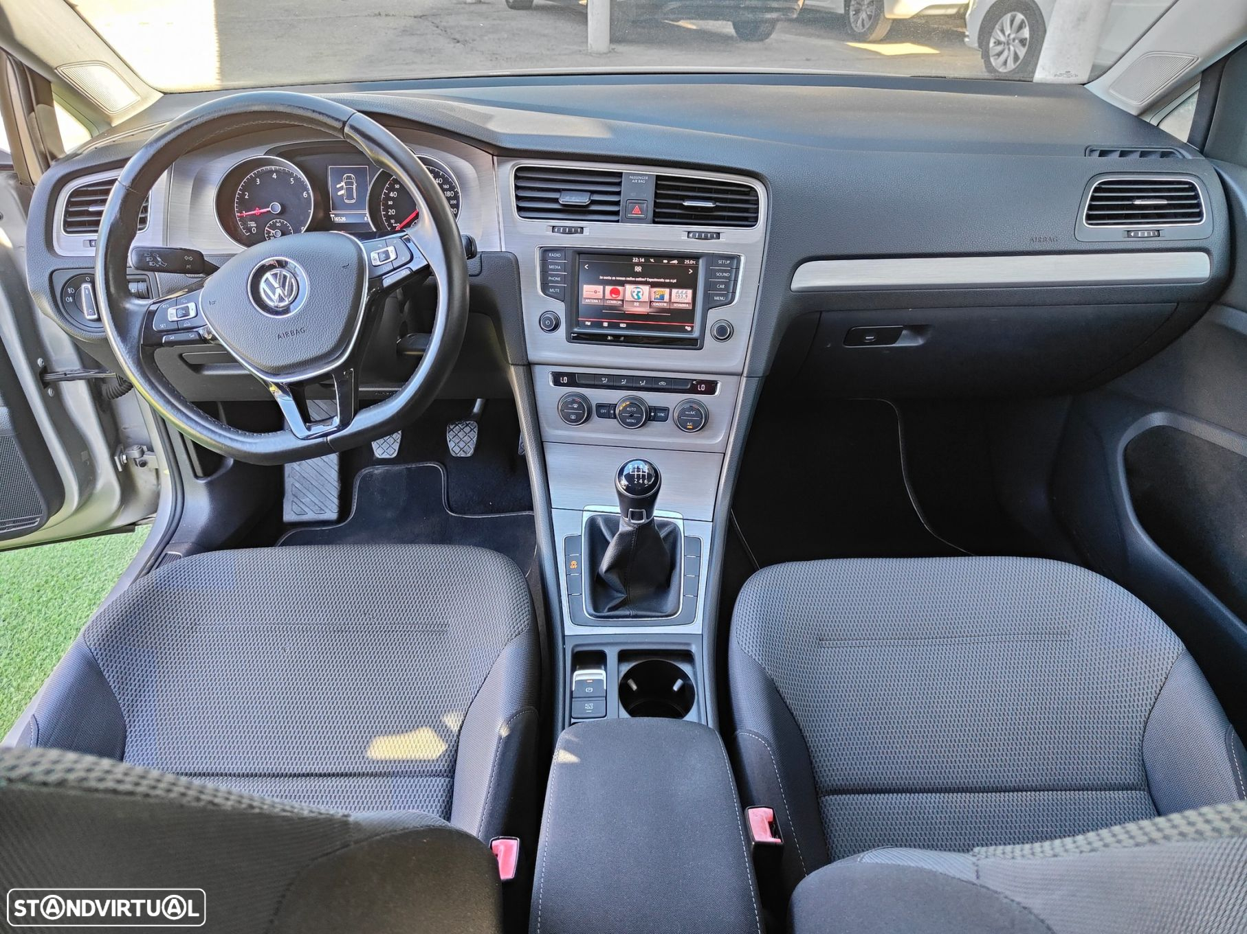 VW Golf 1.0 TSI Trendline - 6