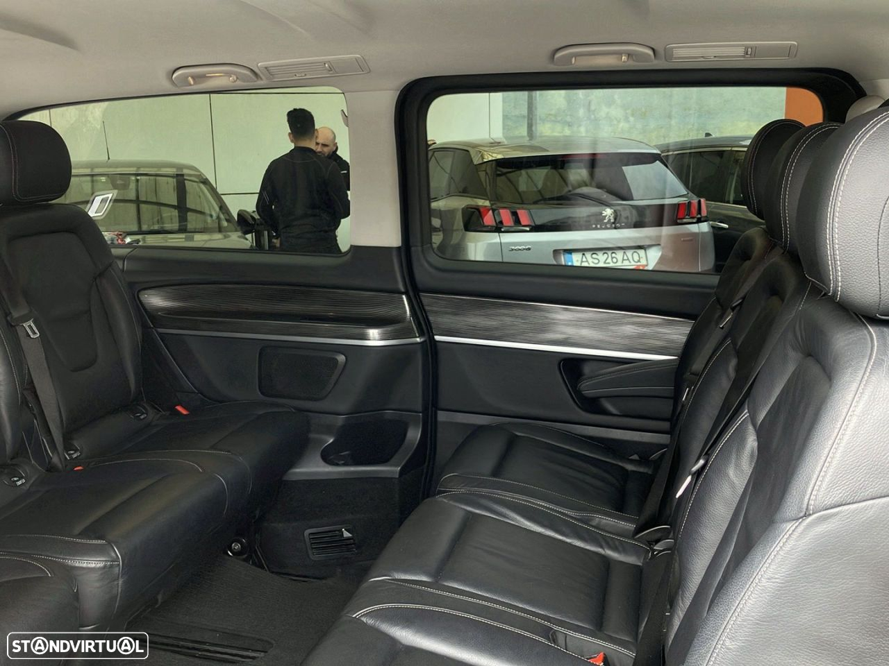 Mercedes-Benz V 300 d Avantgarde - 23