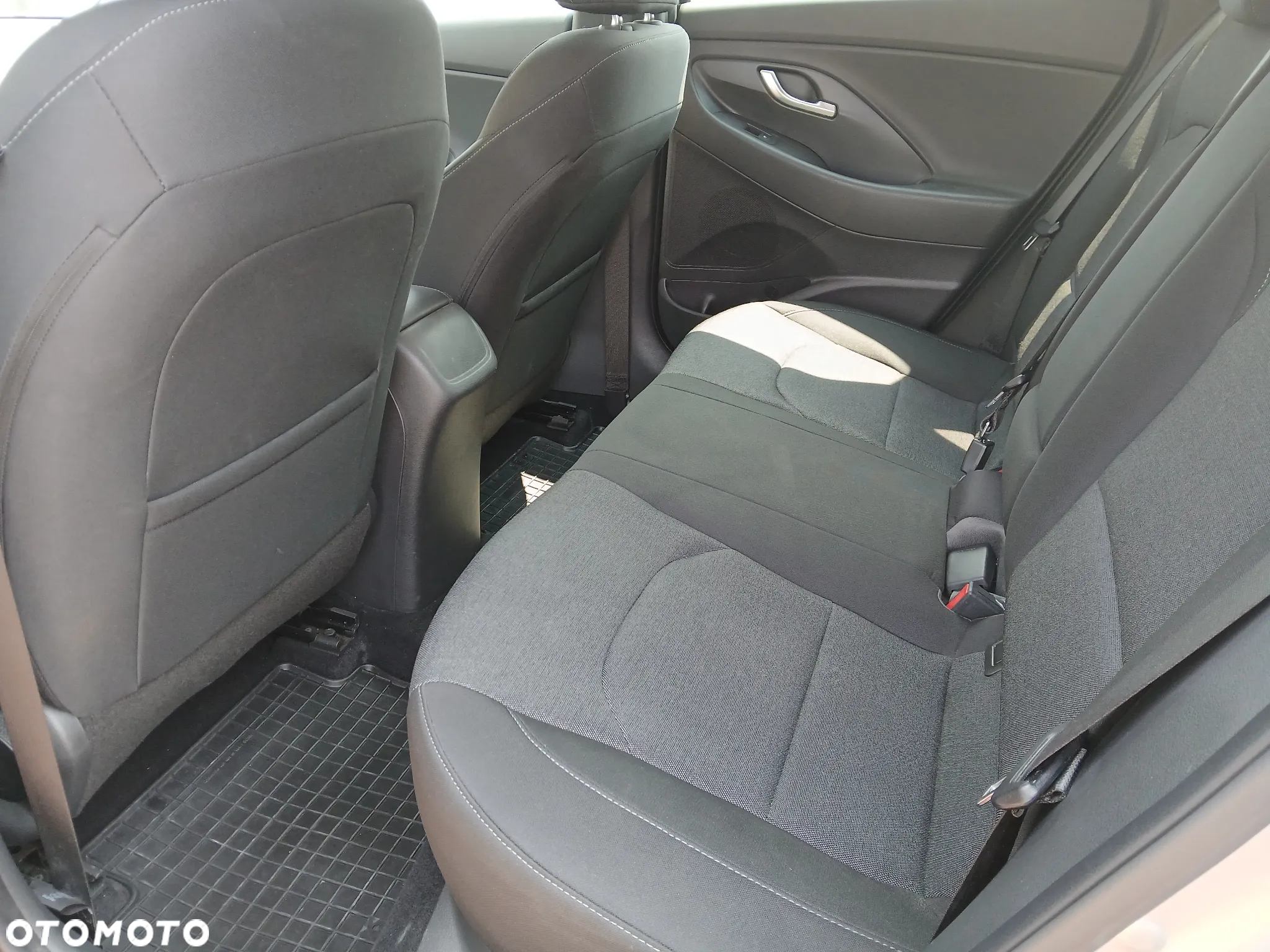 Hyundai i30 1.5 T-GDI 48V Comfort DCT - 6