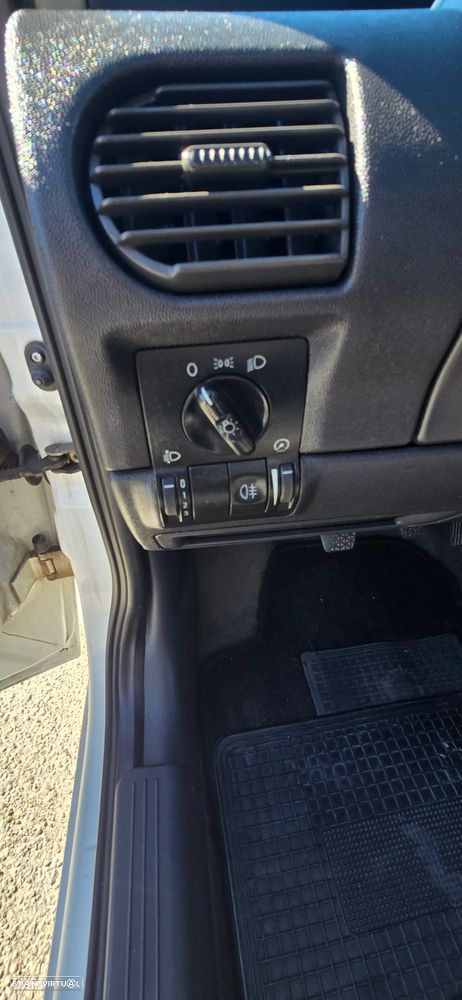 Opel Corsa 1.3 CDTI Essentia - 8