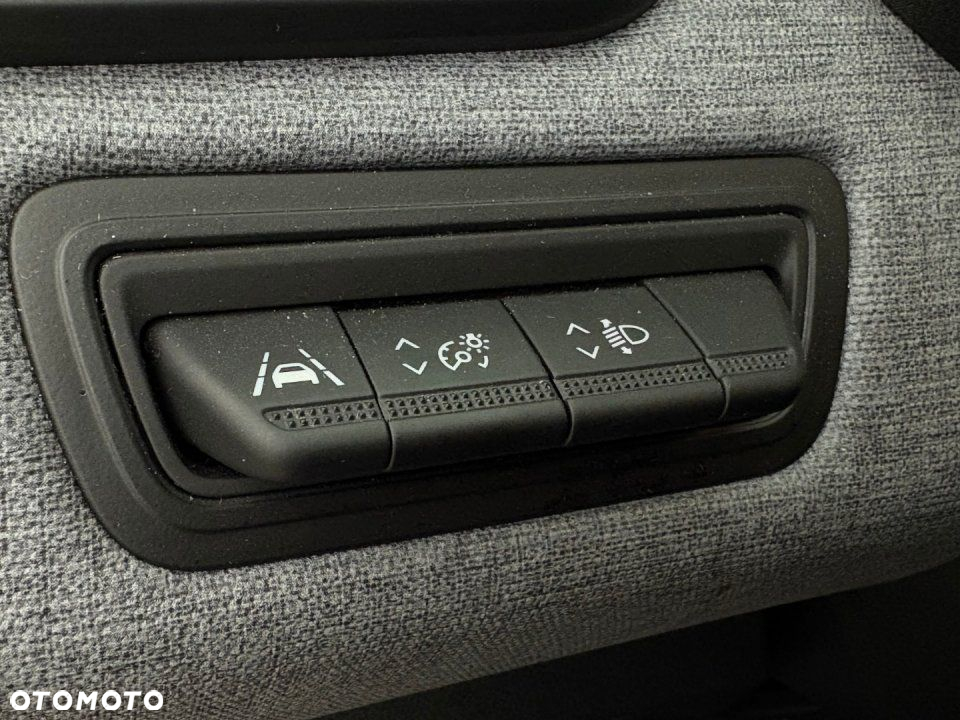 Renault Clio - 11