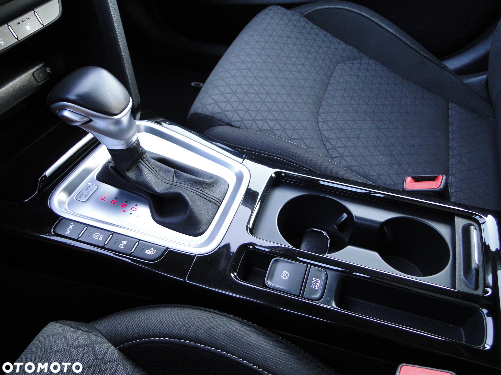 Kia Ceed SW 1.6 CRDi DCT Platinum Edition - 22