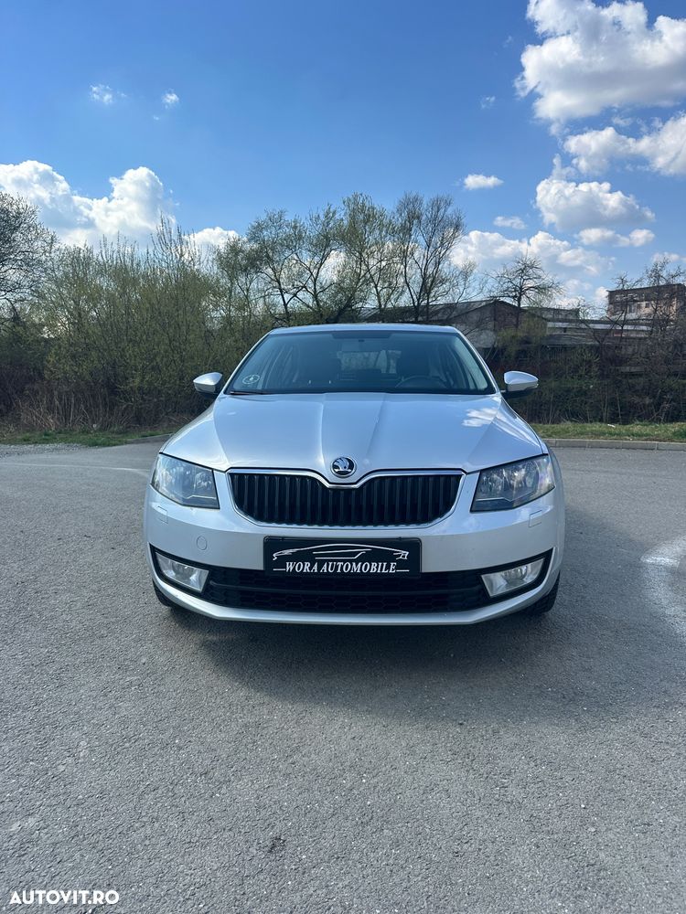 Skoda Octavia 1.6 TDI DPF DSG Active - 2