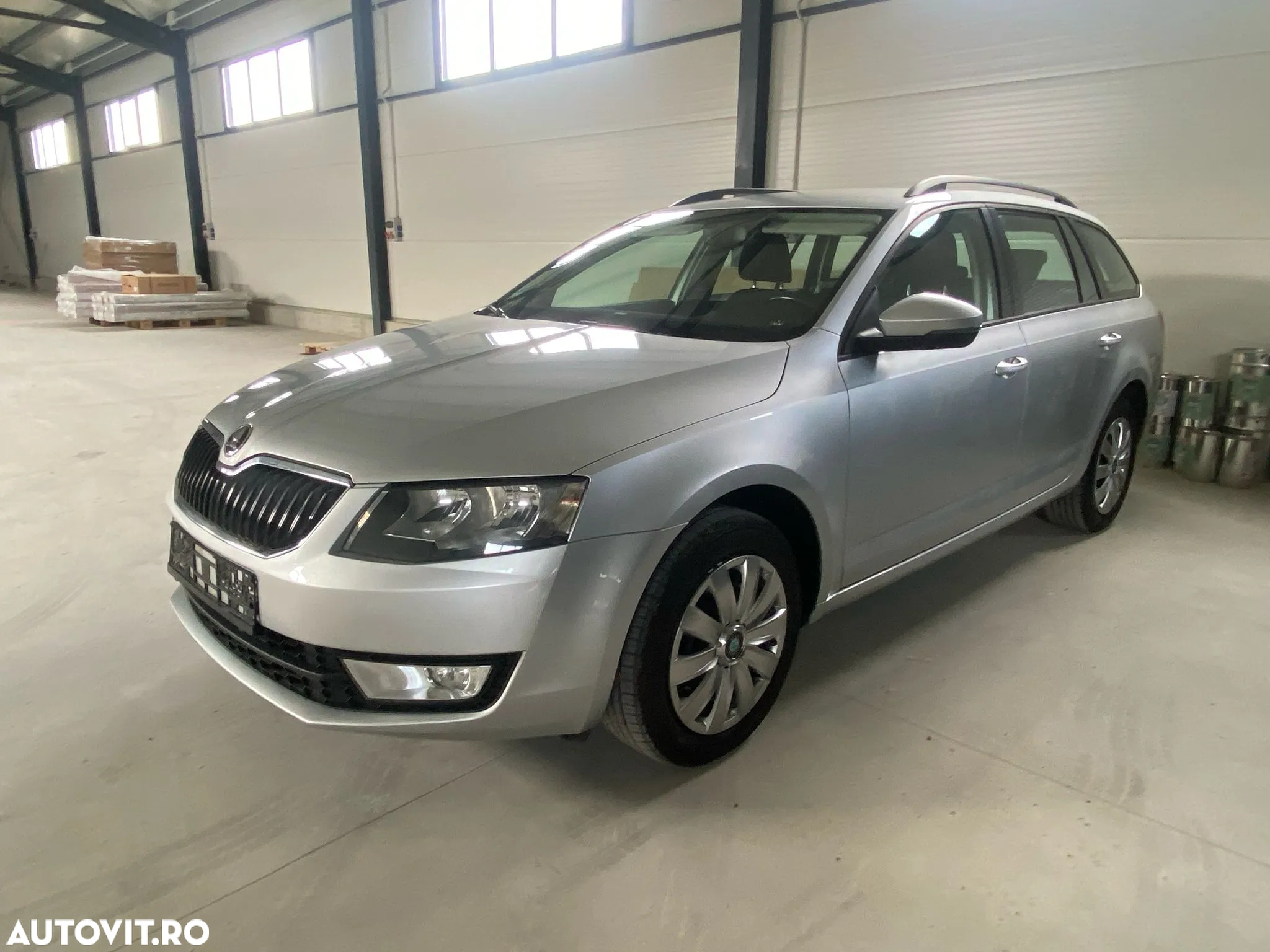 Skoda Octavia 1.6 TDI 4X4 Ambition - 2
