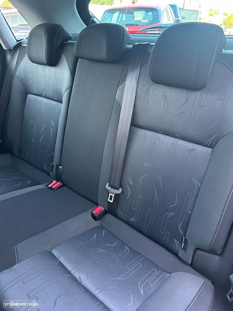Citroën C4 e-HDi 110 Exclusive - 10