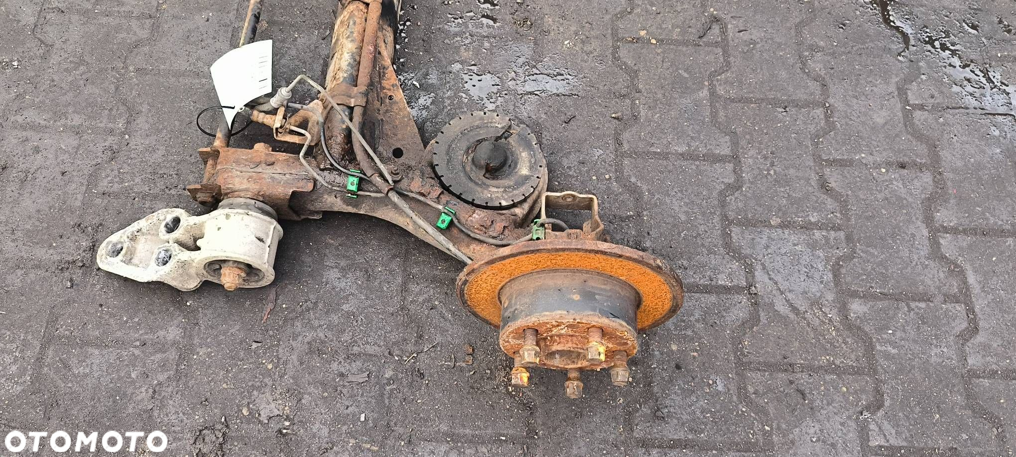 BELKA / SANKI TYŁ AUDI A6 C5 - 2
