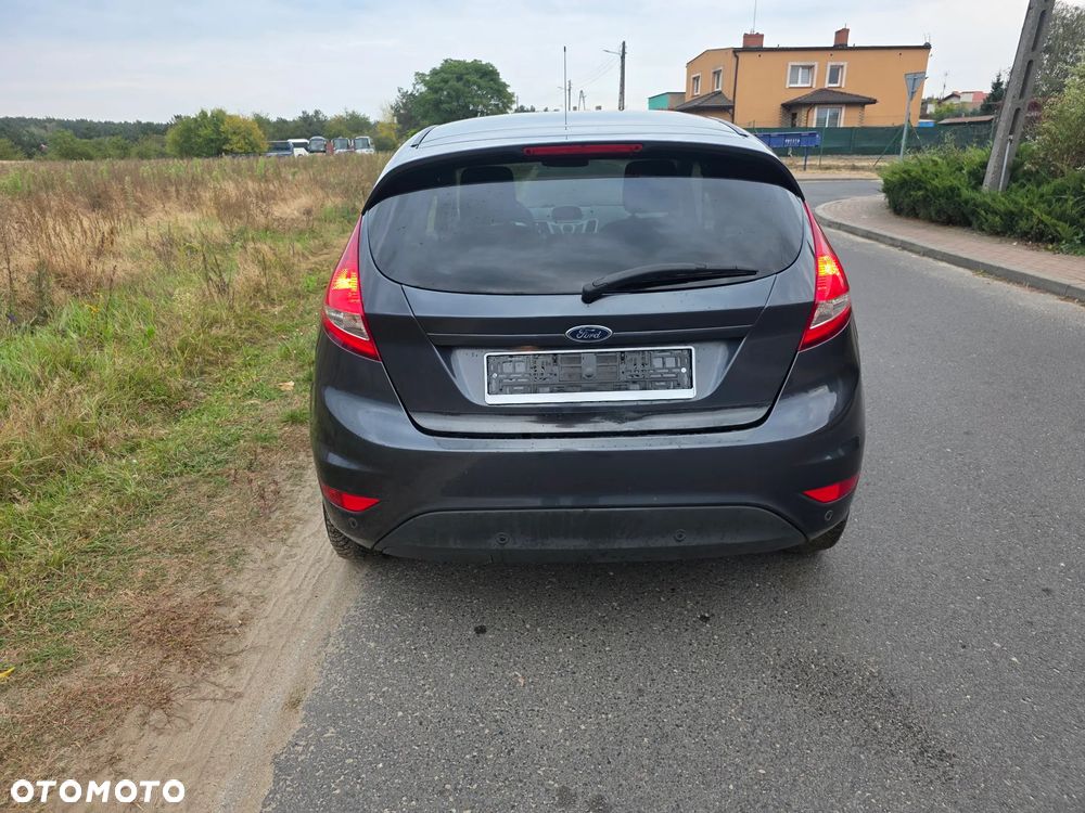 Ford Fiesta 2009 photo 4