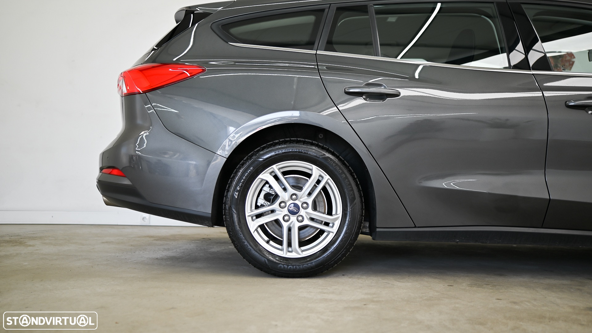 Ford Focus SW 1.5 EcoBlue S&S COOL&CONNECT - 14
