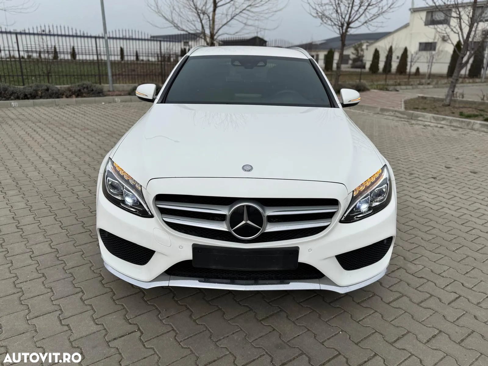 Mercedes-Benz C 250 (BlueTEC) d T 7G-TRONIC AMG Line - 11