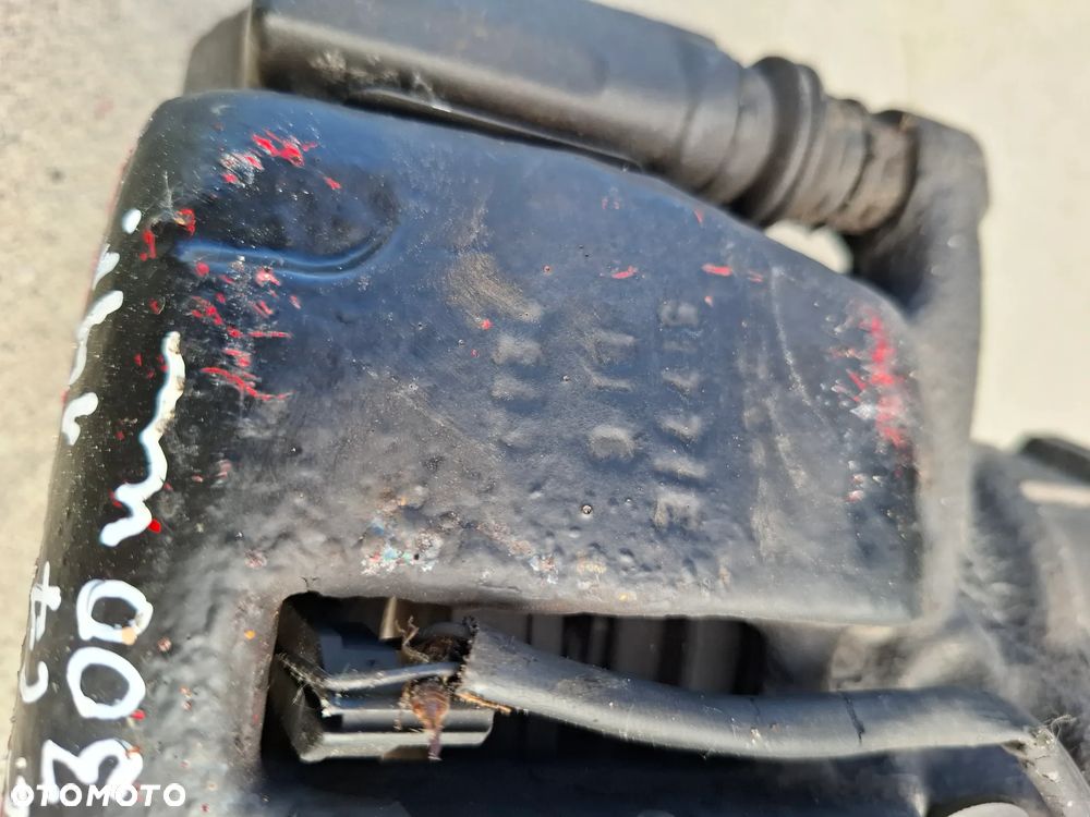 Zacisk Tył Tylny Hamulcowy Lewy 300mm Audi A6 C7 A7 - 8