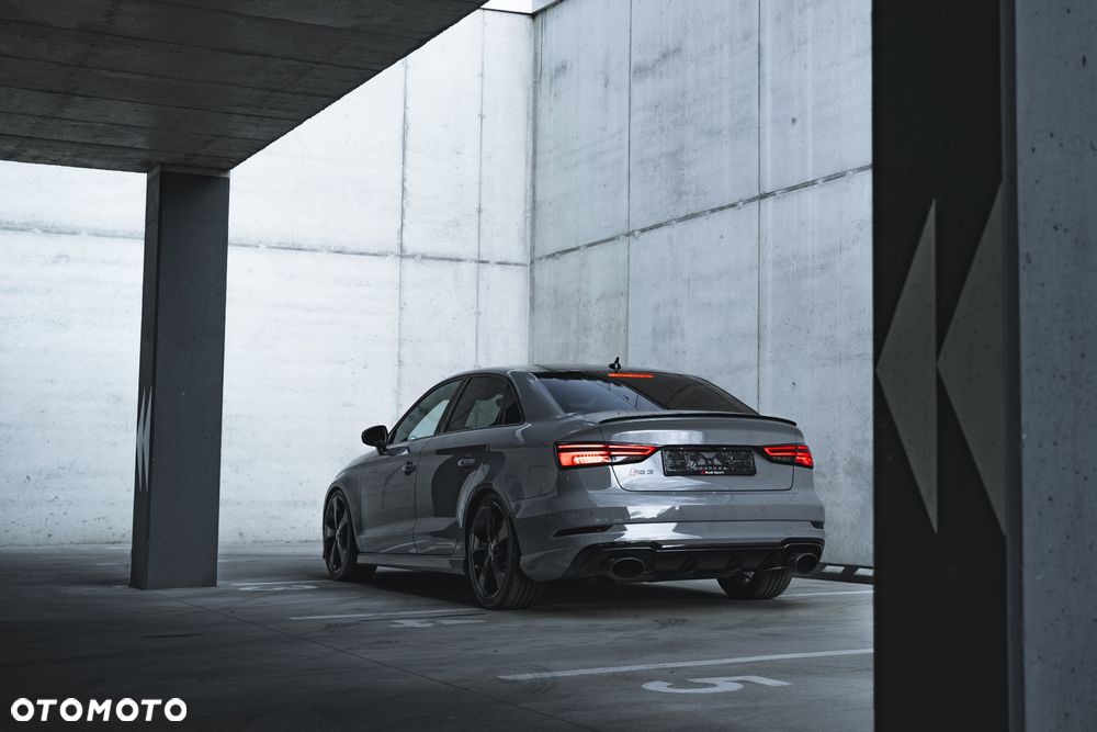 Audi RS3 Limousine 2.5 TFSI Quattro S tronic - 8