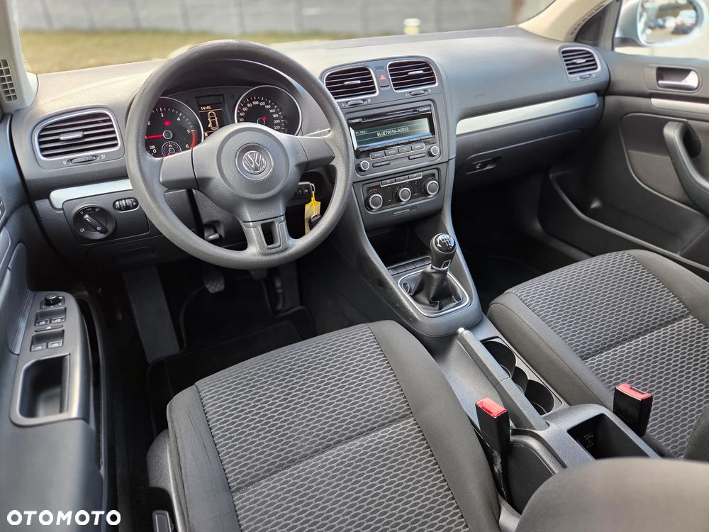 Volkswagen Golf 1.6 TDI BlueMotion Technology Comfortline - 8