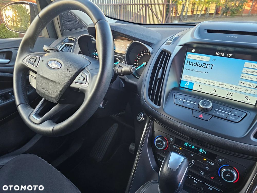 Ford Kuga - 38