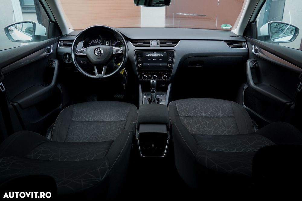 Skoda Octavia 2.0 TDI DSG Clever - 5