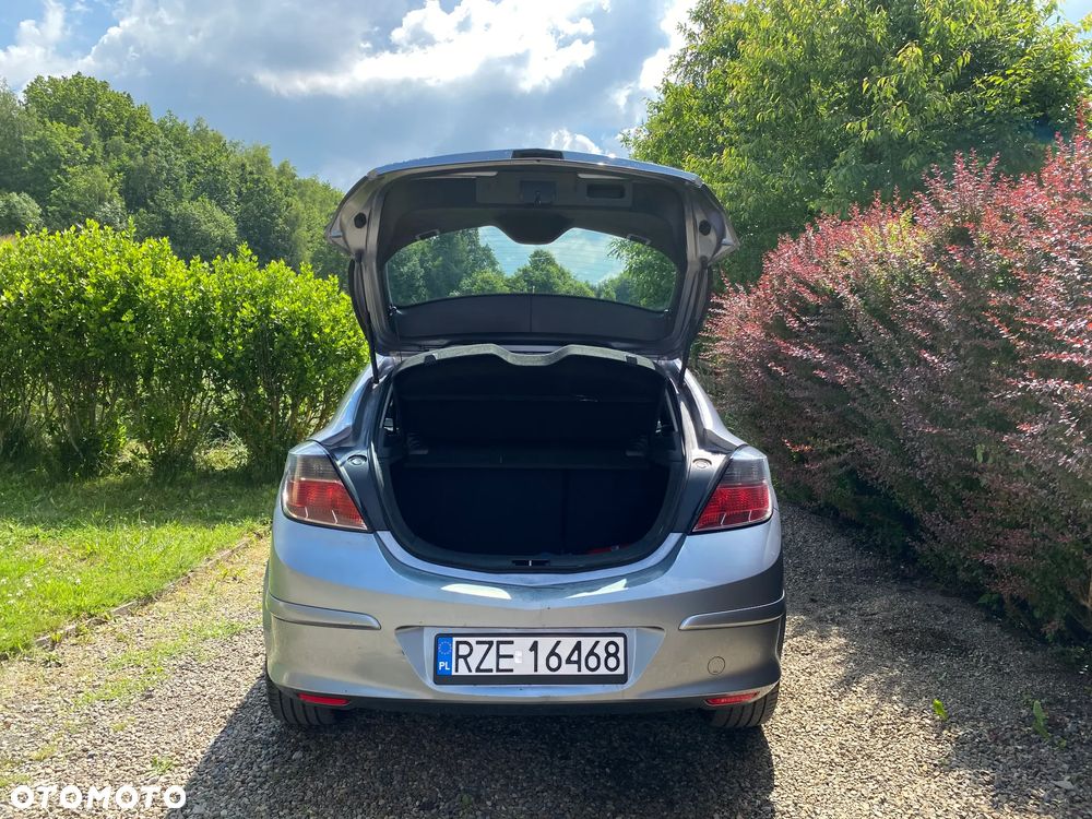 Opel Astra 1.9 CDTI DPF Cosmo - 10