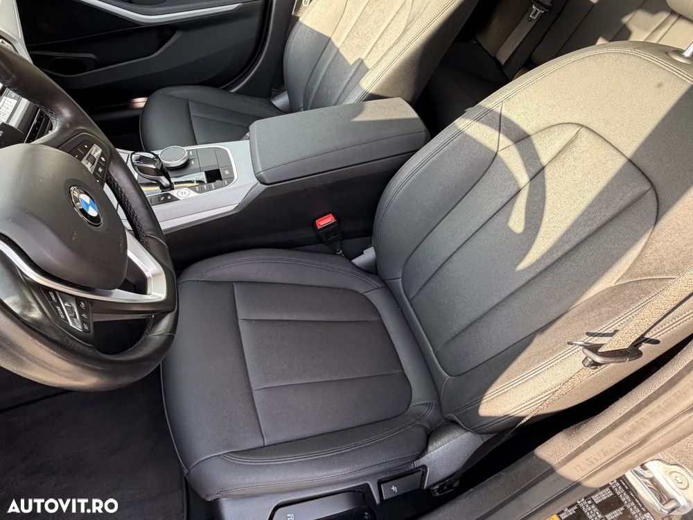 BMW Seria 3 330e Aut. Advantage - 11