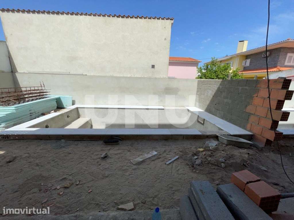 Moradia com Piscina - Grande imagem: 5/45