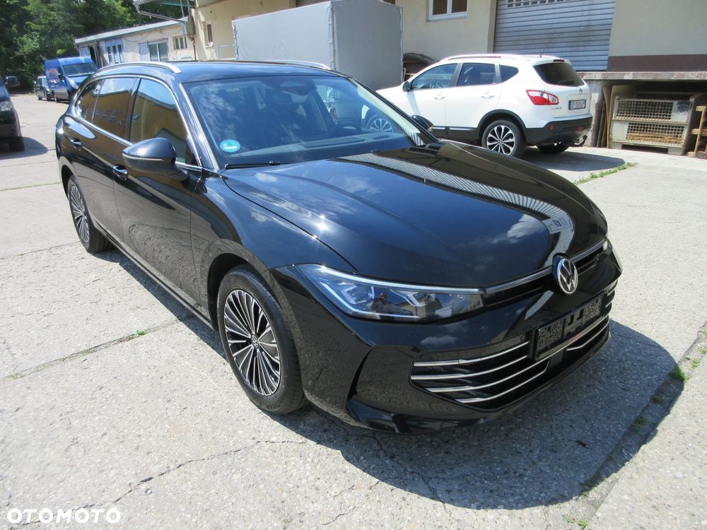 Volkswagen Passat Variant 2.0 TDI SCR 4Mot Elegance DSG - 3