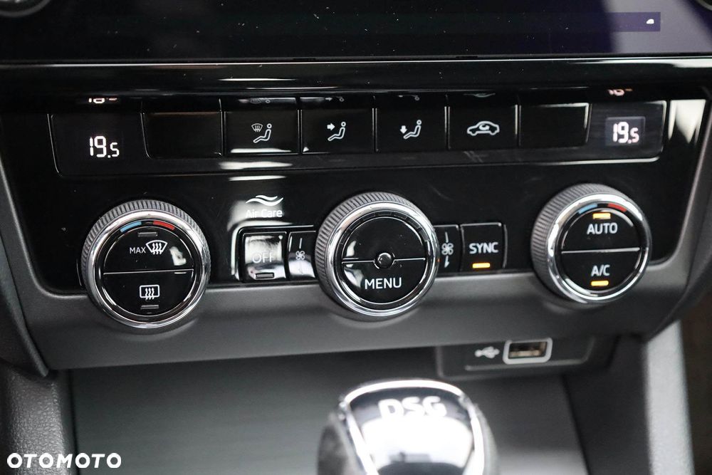 Skoda Octavia 2.0 TDI Ambition DSG - 25
