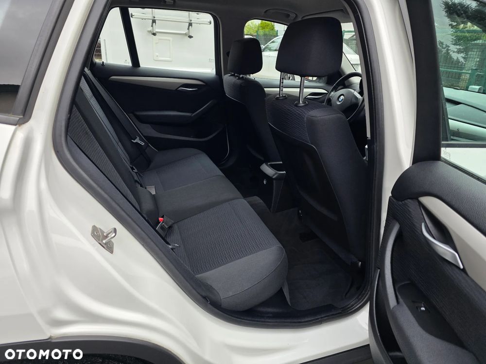 BMW X1 xDrive18d - 10