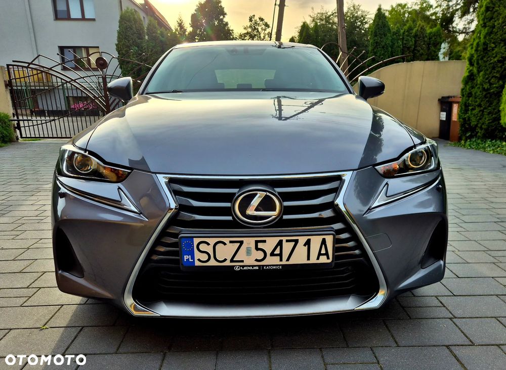 Lexus IS 200t Comfort - 8