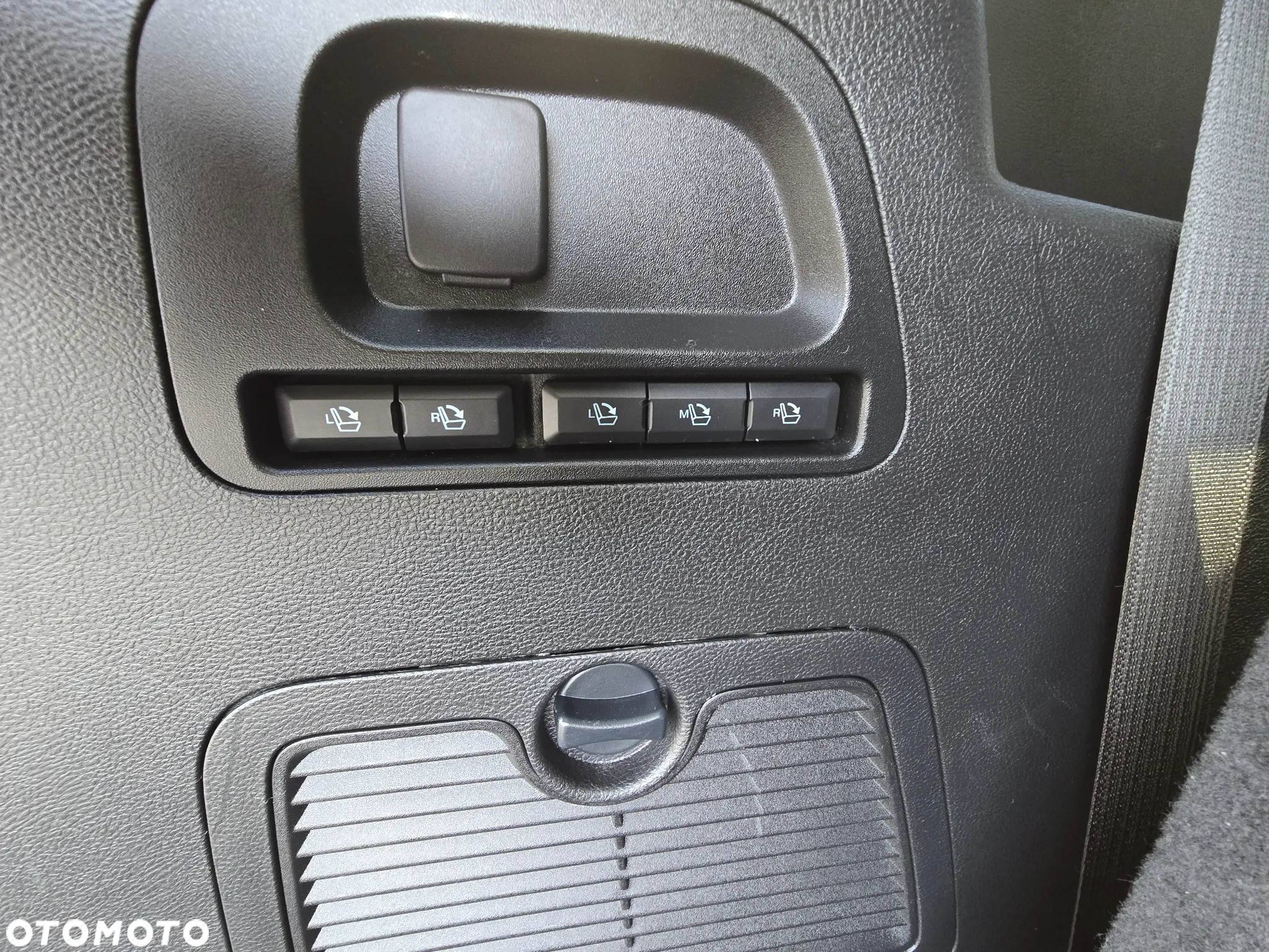Ford S-Max - 20