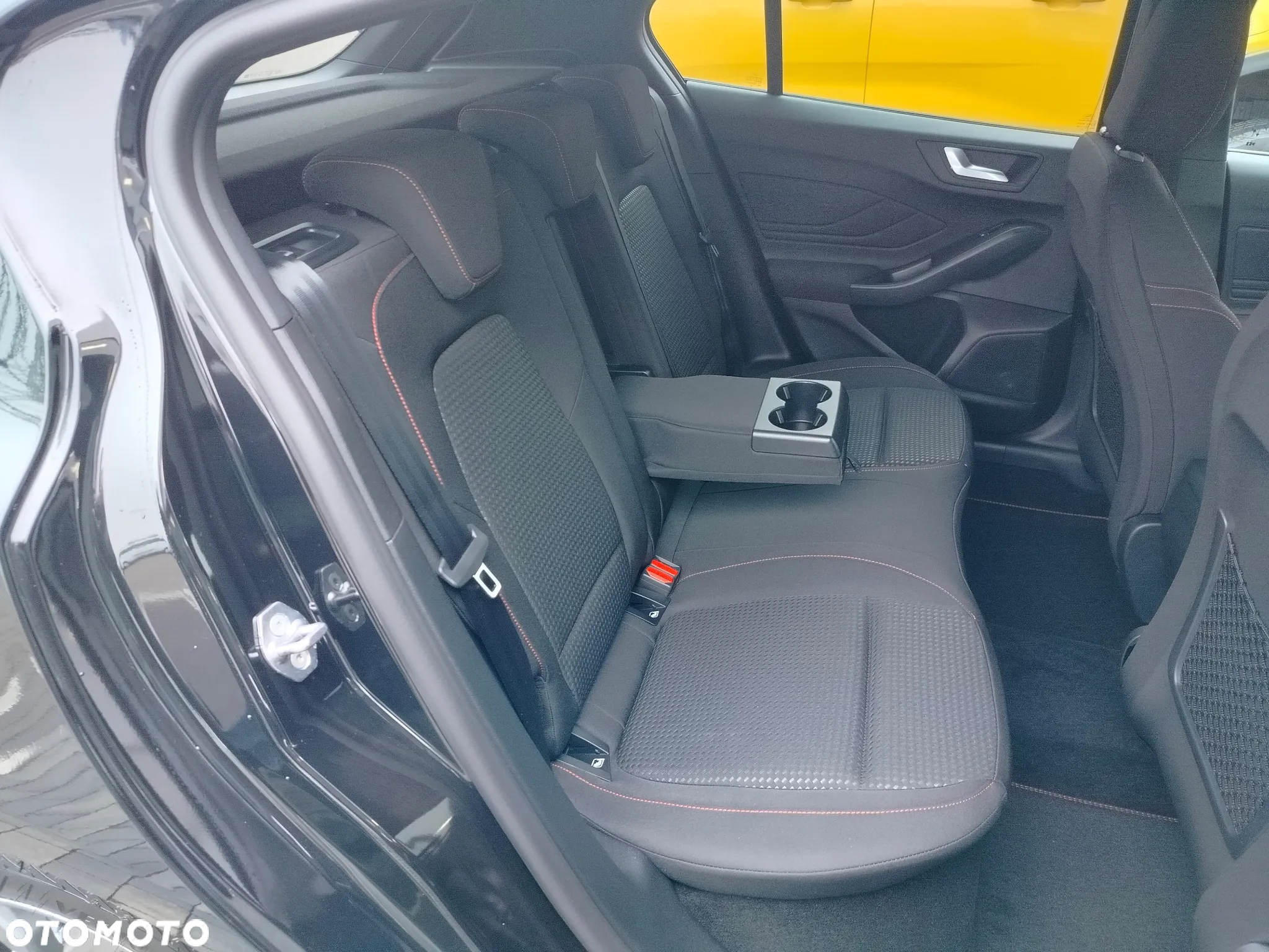 Ford Focus 1.0 EcoBoost mHEV ST-Line X - 31