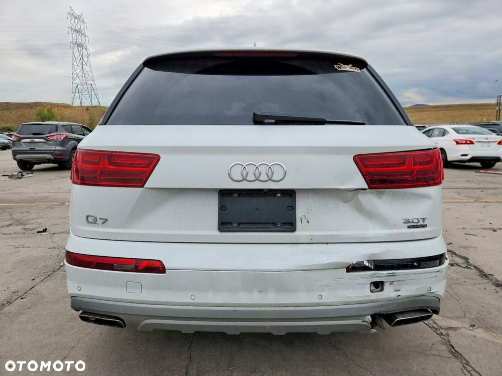 Audi Q7 3.0 TFSI Quattro Tiptronic - 6