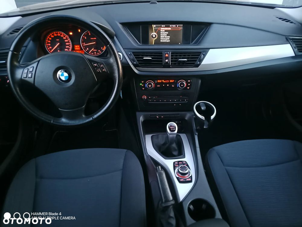 BMW X1 sDrive18i Sport Line - 11