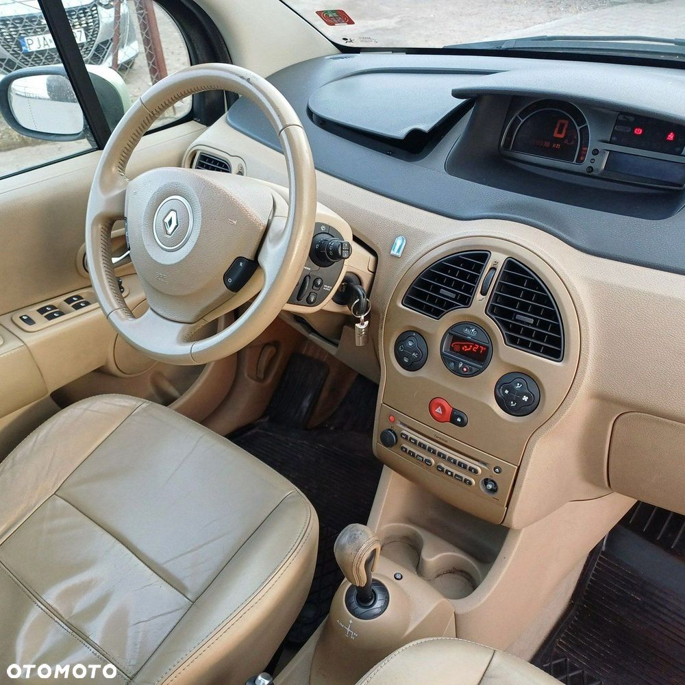 Renault Modus - 11