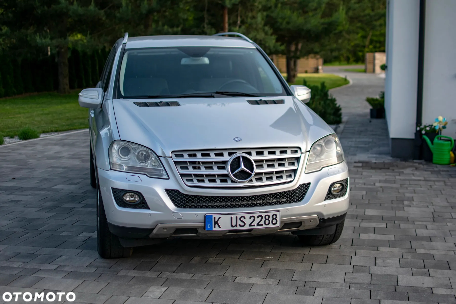 Mercedes-Benz ML - 9