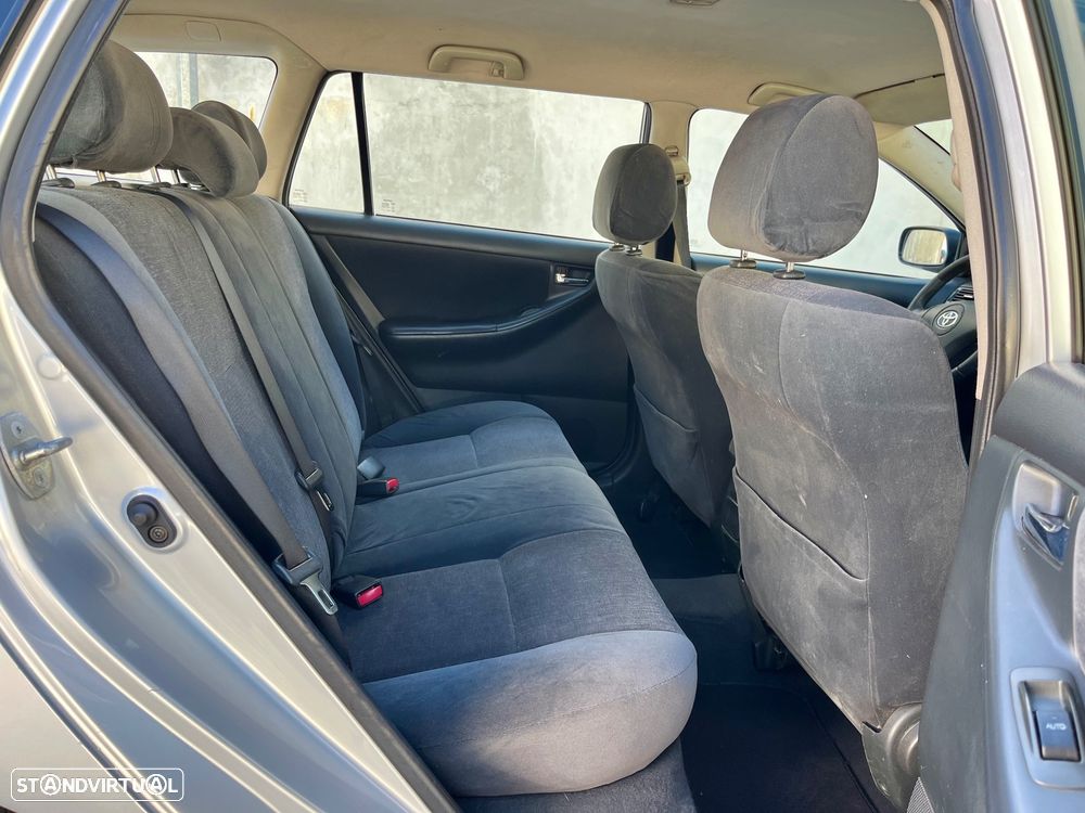 Toyota Corolla 2.0 D-4D P. Set Terra - 18