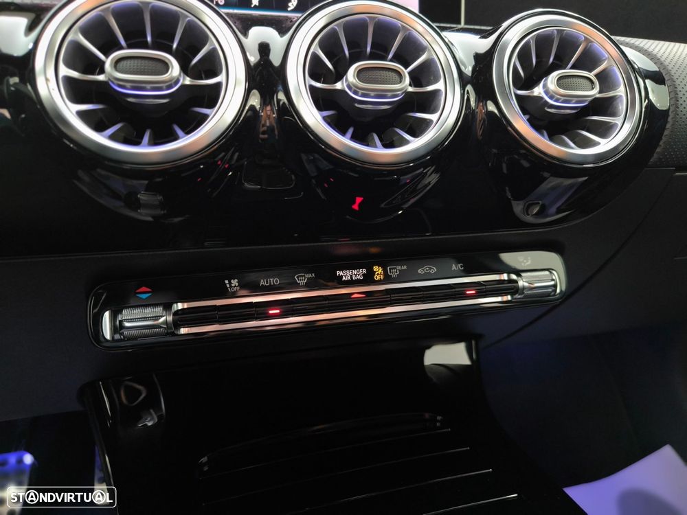 Mercedes-Benz CLA 180 d 7G-DCT AMG Line - 16