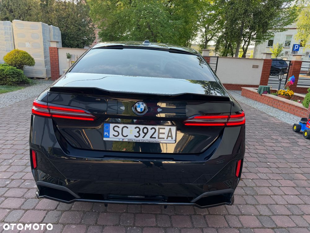 BMW Seria 5 520d xDrive mHEV M Sport - 10