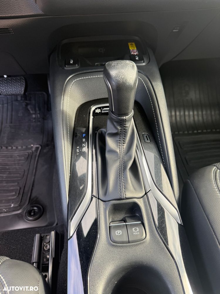 Toyota Corolla 2.0 HSD Exclusive Plus - 33