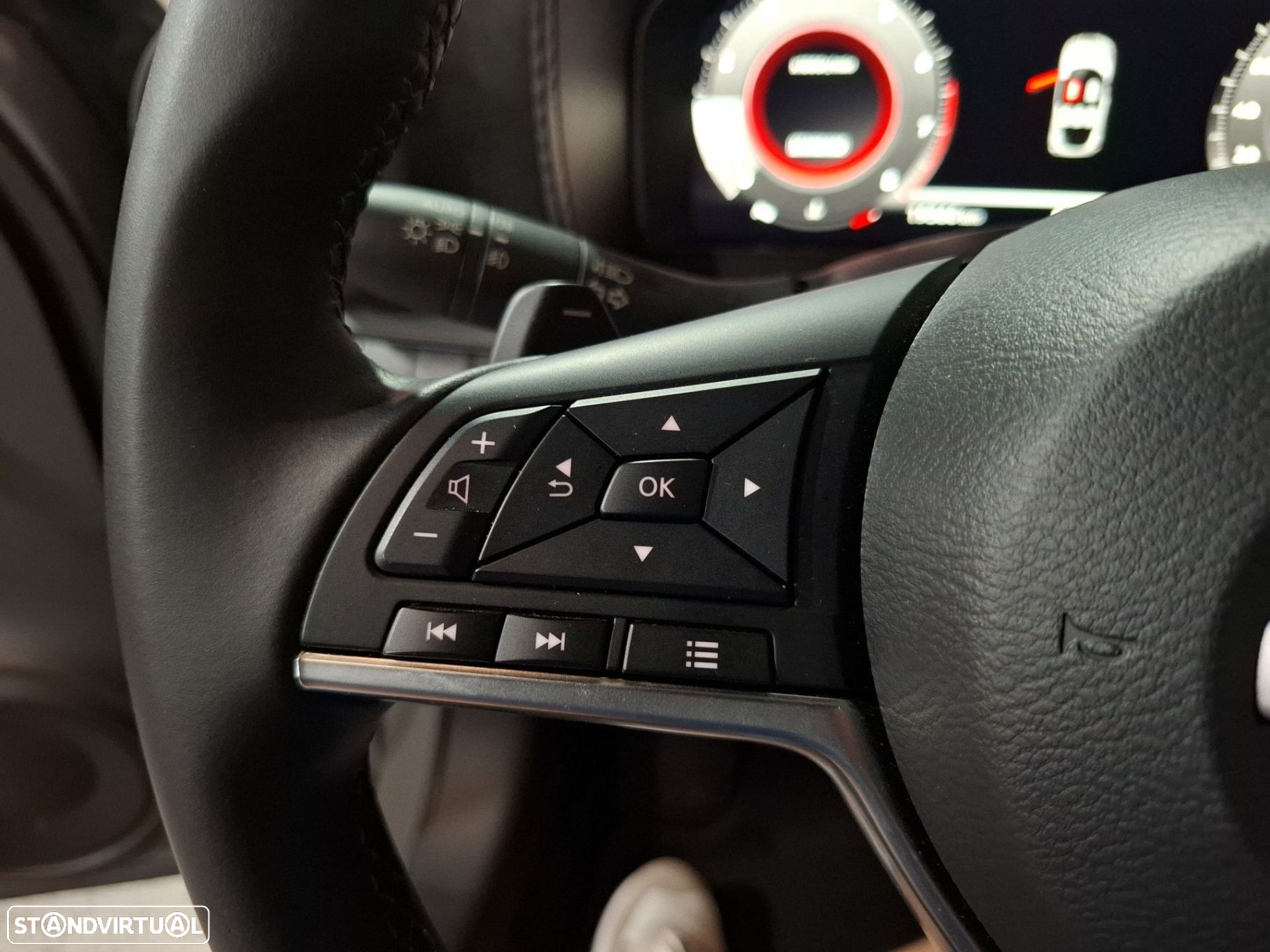 Nissan Juke 1.0 DIG-T N-Design C.Two Tone S.DCT - 11