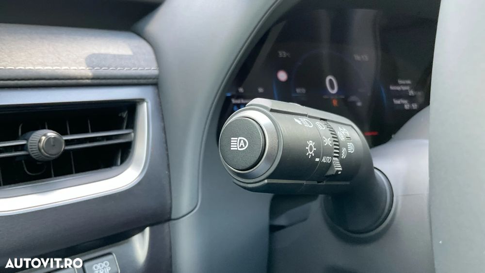 Lexus UX 300h AWD CVT HEV Business - 29
