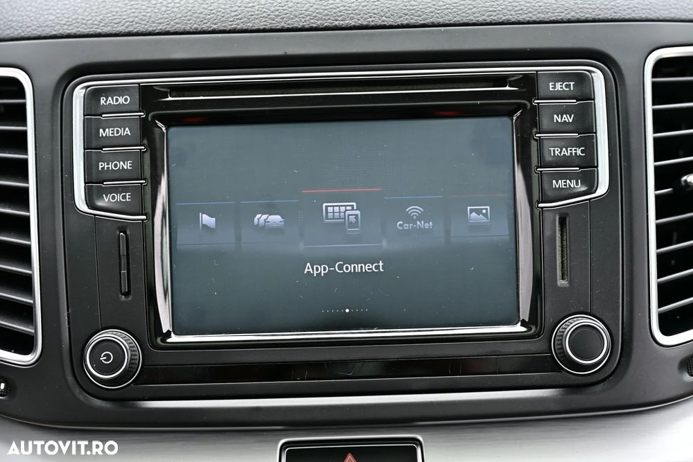 Volkswagen Sharan - 27