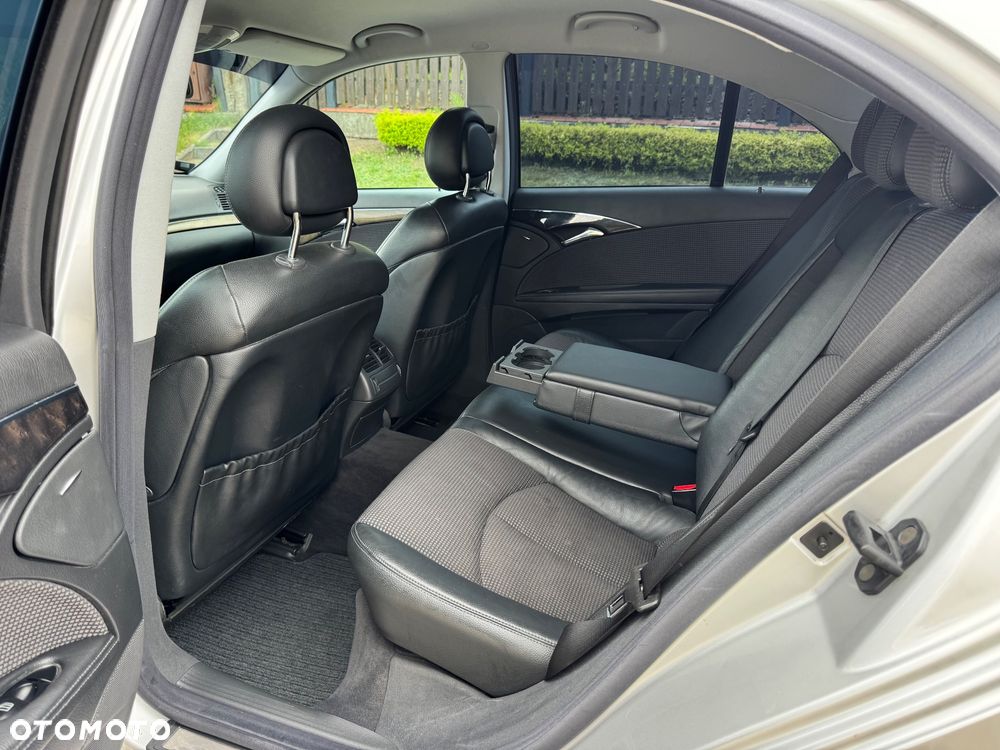Mercedes-Benz Klasa E 200 Kompressor Automatik Avantgarde Sport Edition - 6