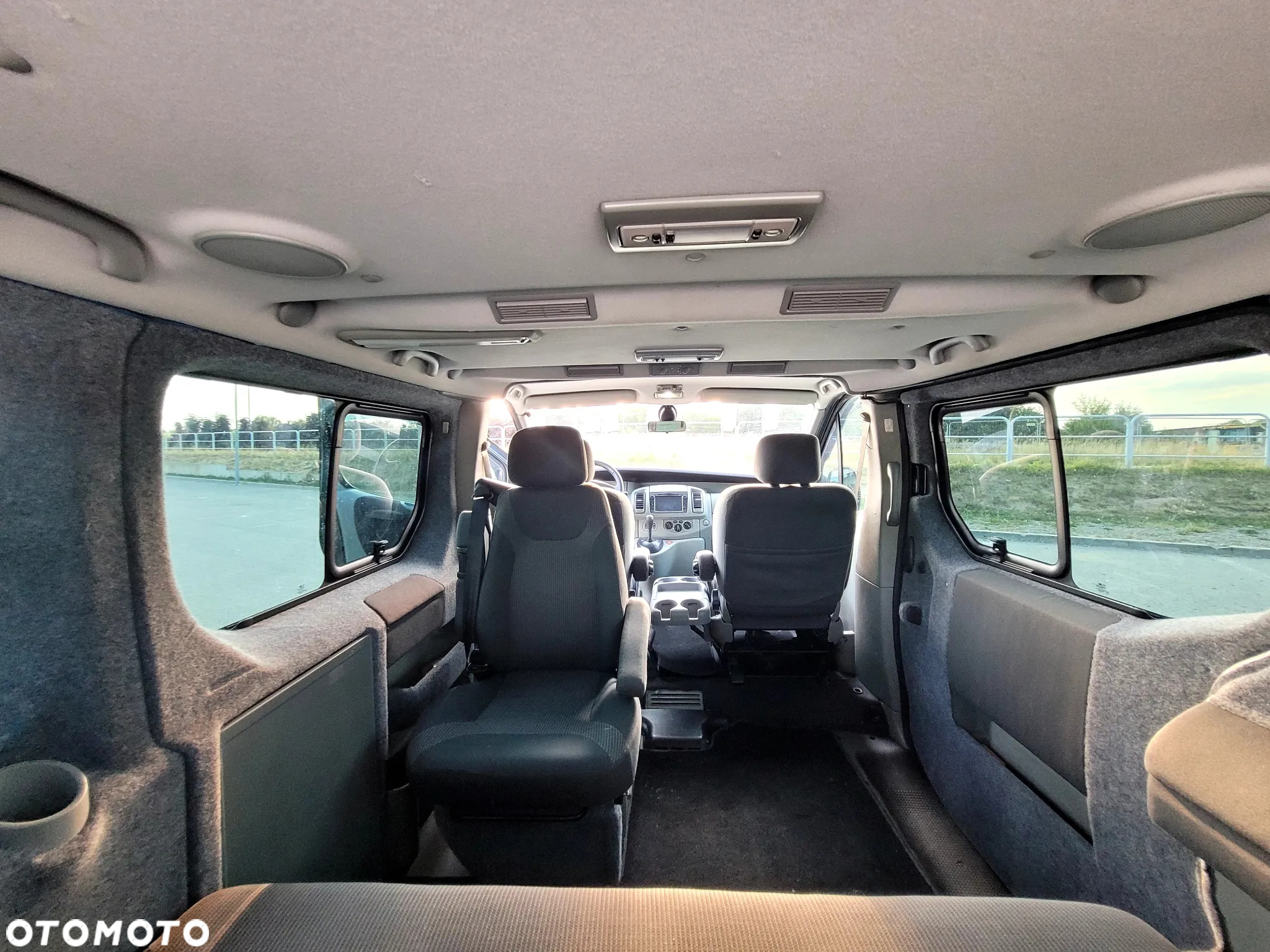 Opel Vivaro - 11