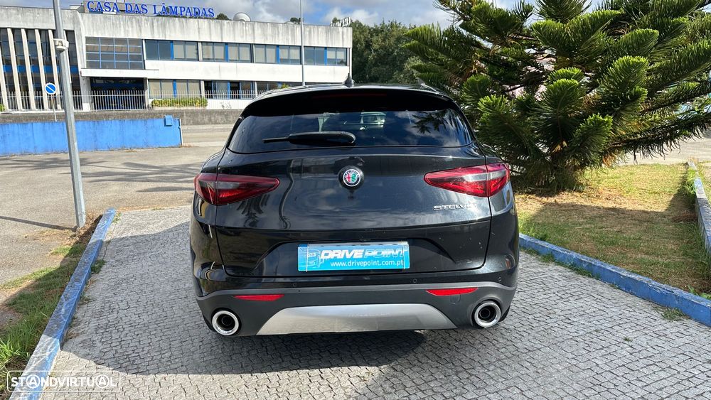 Alfa Romeo Stelvio 2.2 D AT8 - 7