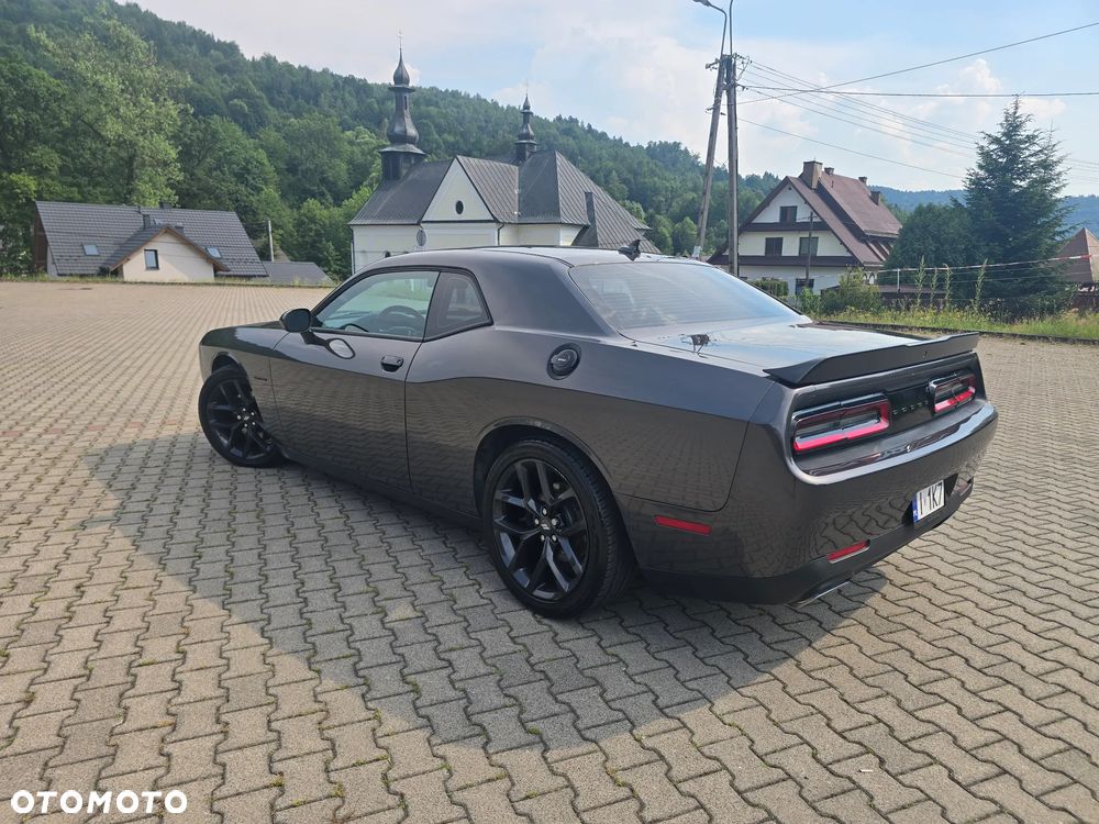 Dodge Challenger 5.7 R/T - 10