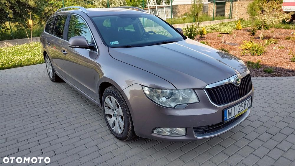 Skoda Superb 2.0 TDI Elegance - 2