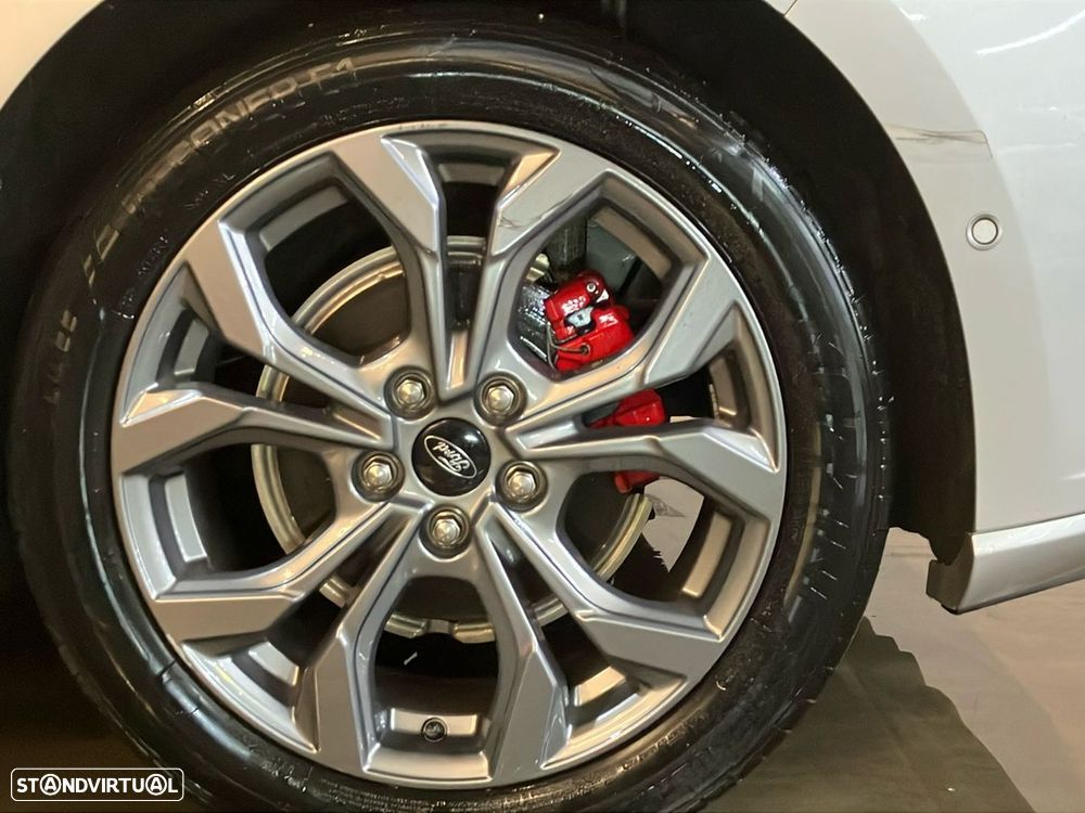 Ford Focus - 24