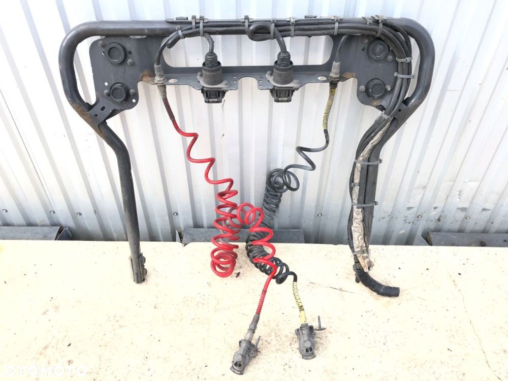 BELKA PRZYŁĄCZENIOWA PRZEWODÓW PAŁĄK - 756.00 PLN - SCANIA P,G,R,T - series 2003 - 2022 R 450 - 3