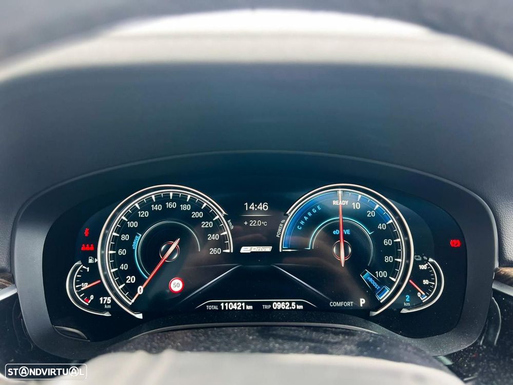 BMW 530 e iPerformance Line Luxury - 13